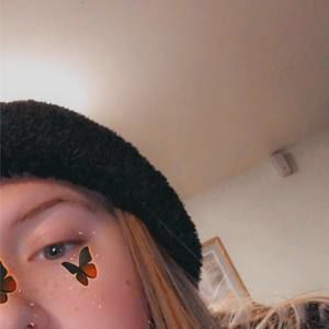 Meet your Posher, Rayne